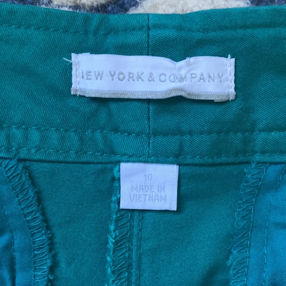 EUC New York & Company Shorts, Teal, Size 10 - Picture 4 of 15